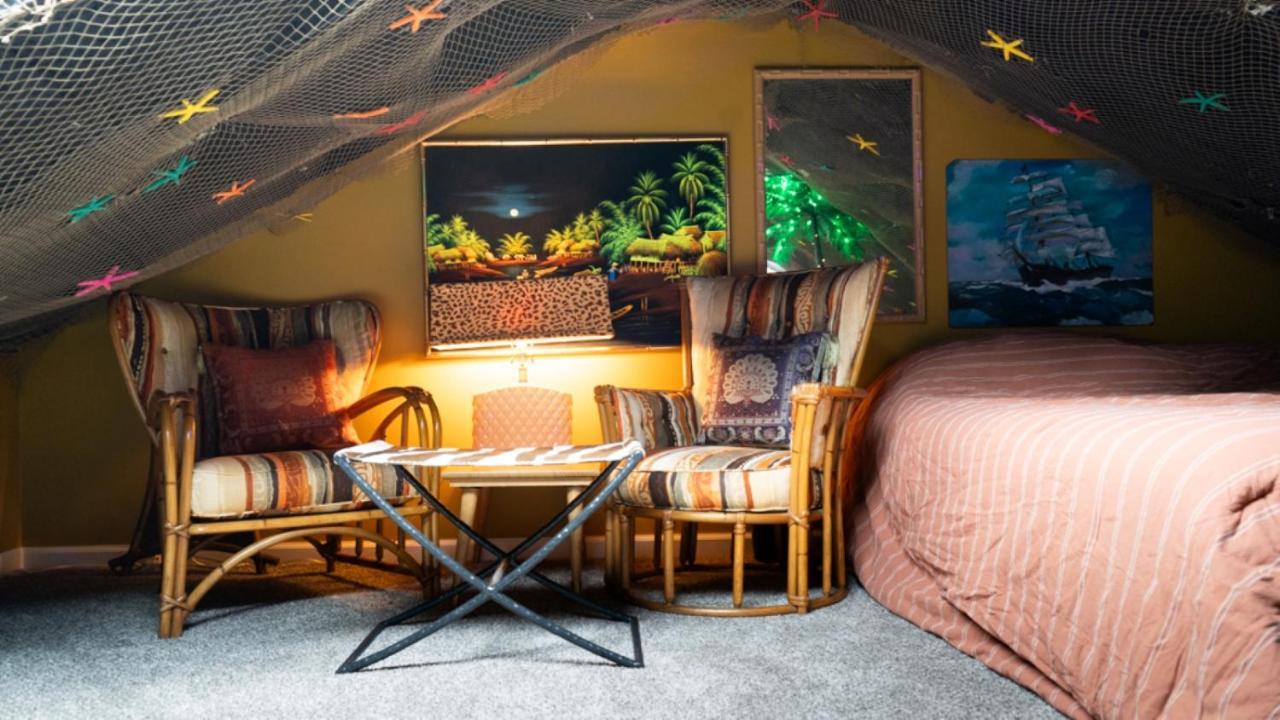 ルイスビル Tropical Tiki Hutヴィラ エクステリア 写真